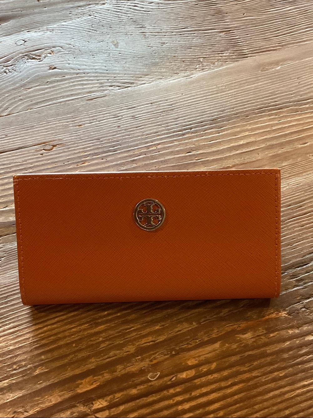 Tory Burch Orange Leather Continental Card Case with Logo Medallion